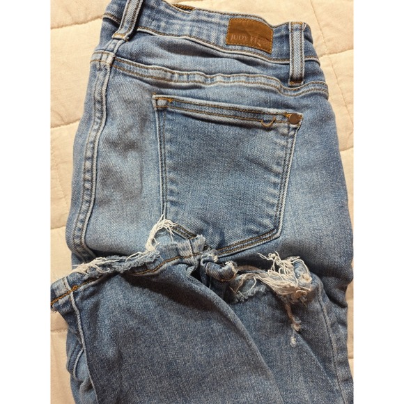 JUDY BLUE‎ Skinny Fit Distressed Stretch Jeans Women's Size 9/29 Raw Hem - Picture 4 of 12